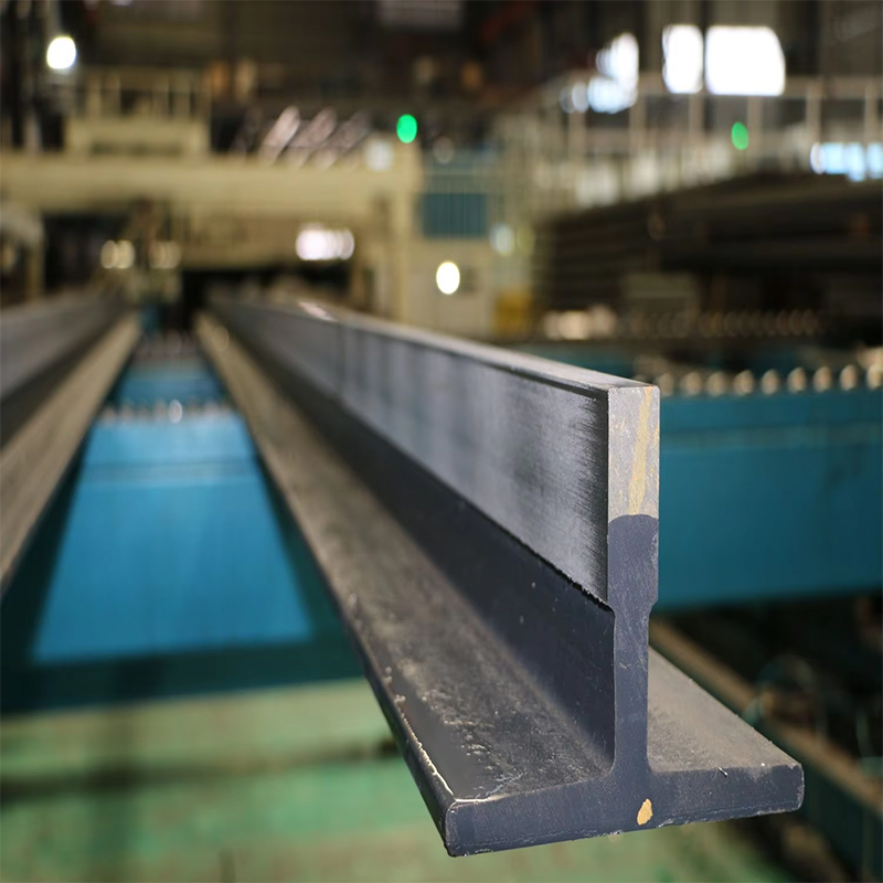 VTSP104 Elevator Parts & Accessories T140-1 Elevator Guide Rail Durable Leva Guide Rail for High-Rise Elevators