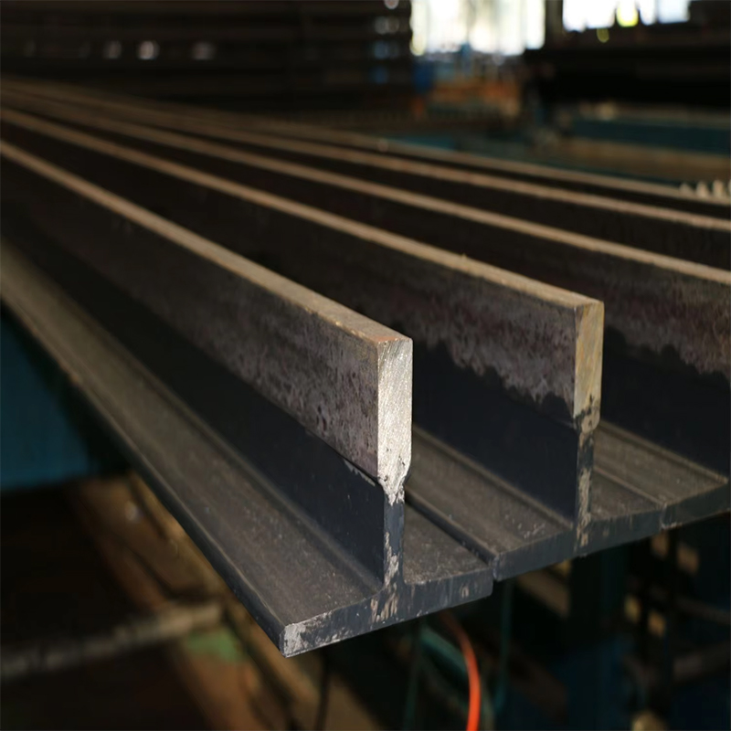 VTSP106 Elevator Parts & Accessories OEM Elevator Guide Rail NV Model Steel with lenis Surface 1 Year Warranty